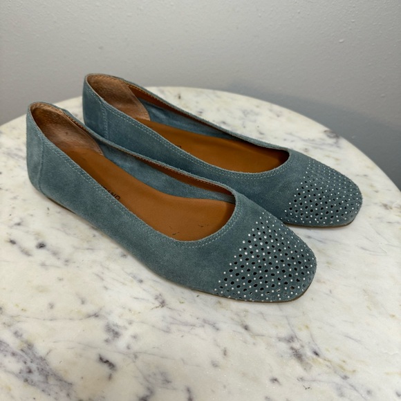 Lucky Brand Shoes - Lucky Brand Flats Size 6 green shoes Suede